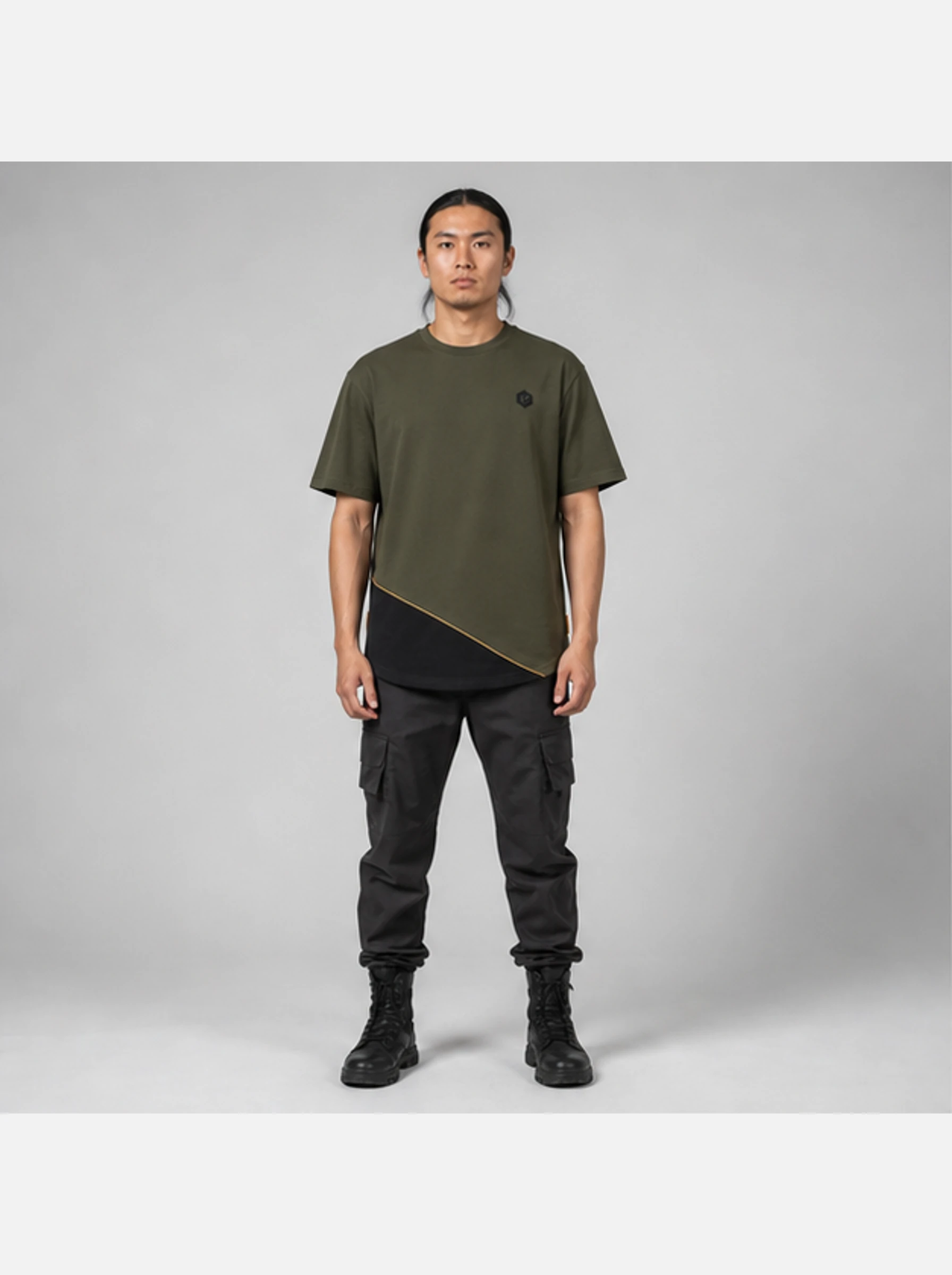 Arc Hem Tee front view - Clothixpack technical shirt